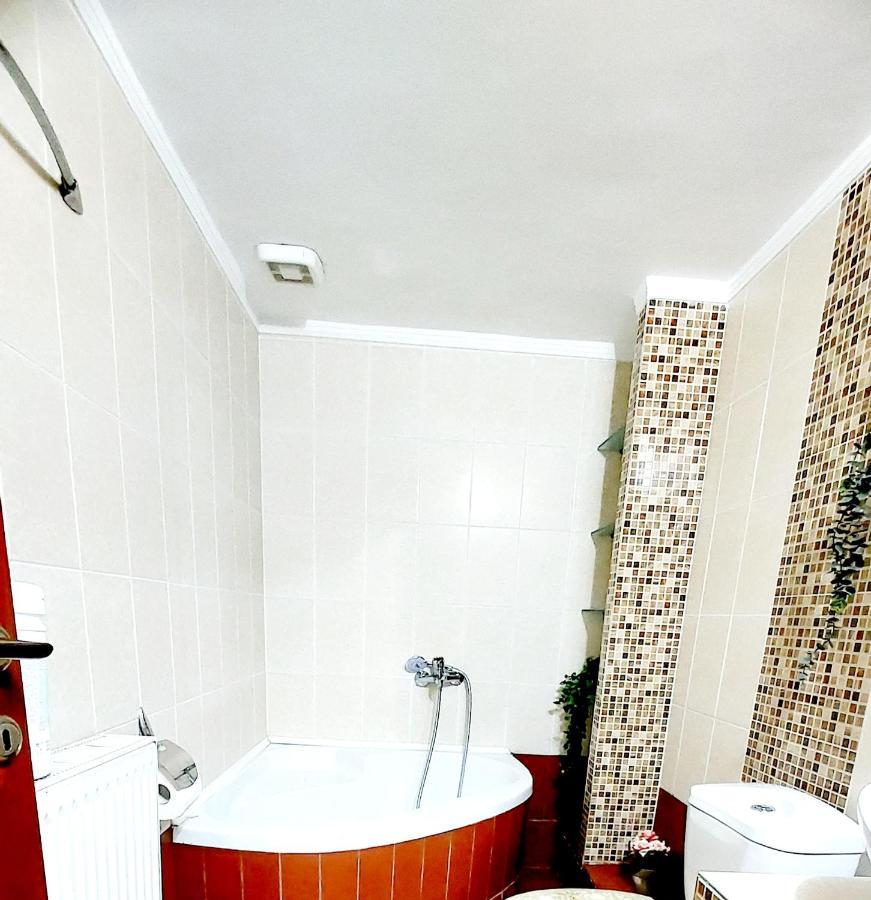 "Home Sweet Home" 3 Bedrooms Big House 110M Free Indoor Parking! Thessaloníki Eksteriør billede